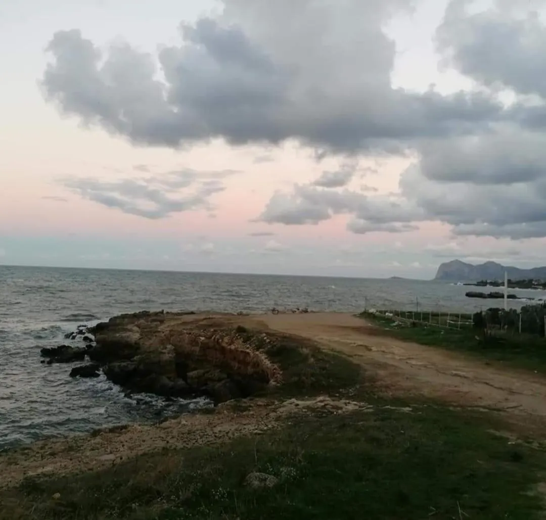La Terrazza Sul Mare Monolocale Con Terrazza Vicino Aereoporto&Mare Sicilian Vintage Style Beach House Cinisi 0*,